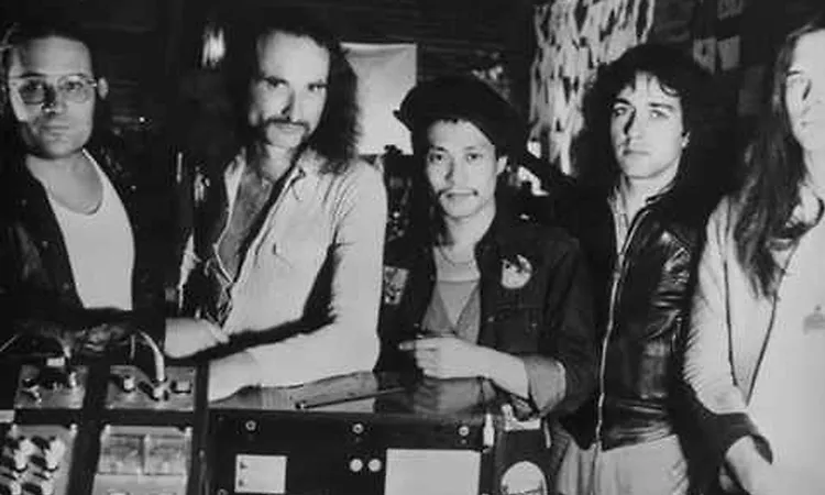 CAN - Don't Turn The Light Leave Me Alone ( Soundtracks 1970 )