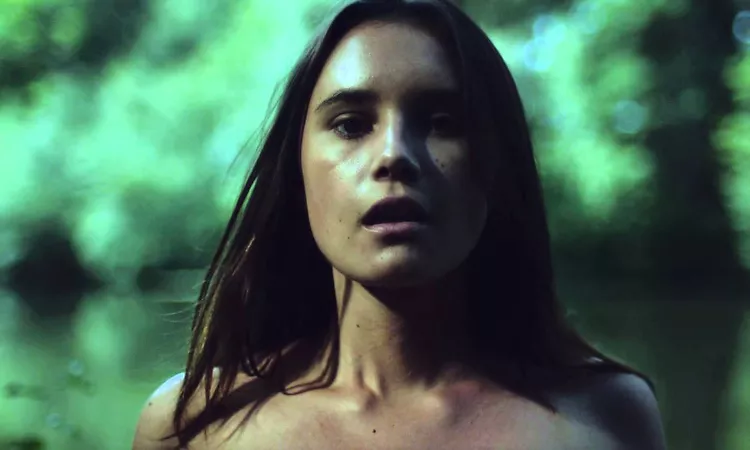 alt-J - Every Other Freckle (Official Video - Girl)