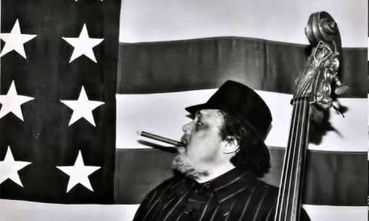 - Charles Mingus : Mood Indigo