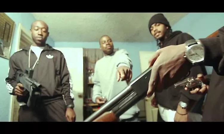 Freddie Gibbs & Madlib - Thuggin' (Official) - Pi?ata