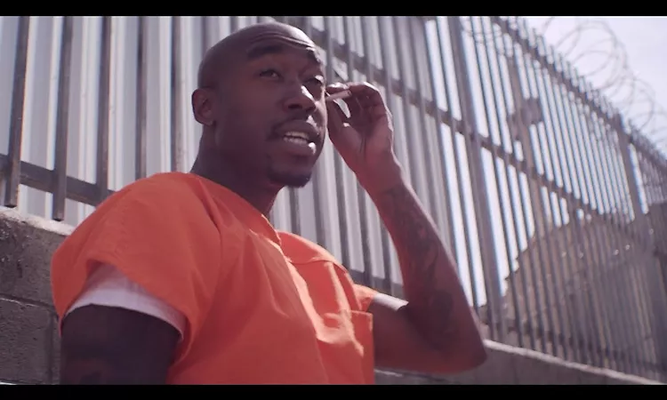 Freddie Gibbs & Madlib - Deeper (Official) - Pi?ata