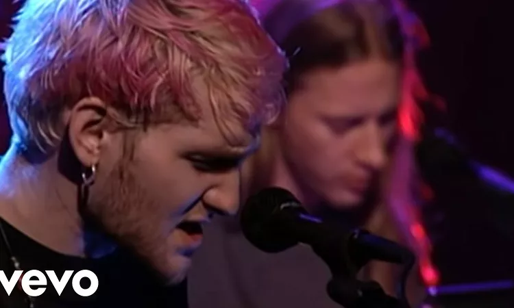 Alice In Chains - Down in a Hole (From MTV Unplugged)