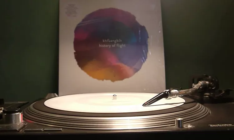 Khruangbin - Firecracker (Yellow Magic Orchestra)