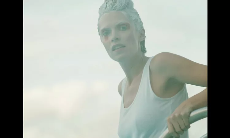 Liesa Van der Aa - Melody (official video)