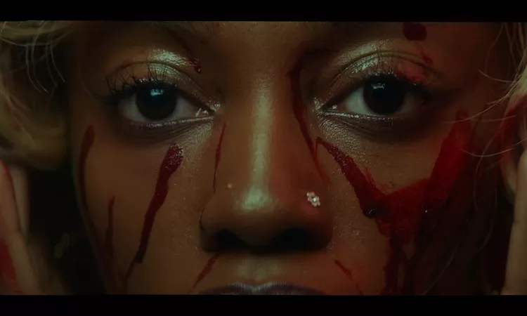 The Weeknd - In Your Eyes (Official Video)