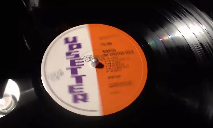 Upsetters -Soul Walk.