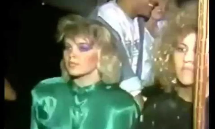 Spacer Woman Dance Floor ? The Original (Neon Talk Mashup)