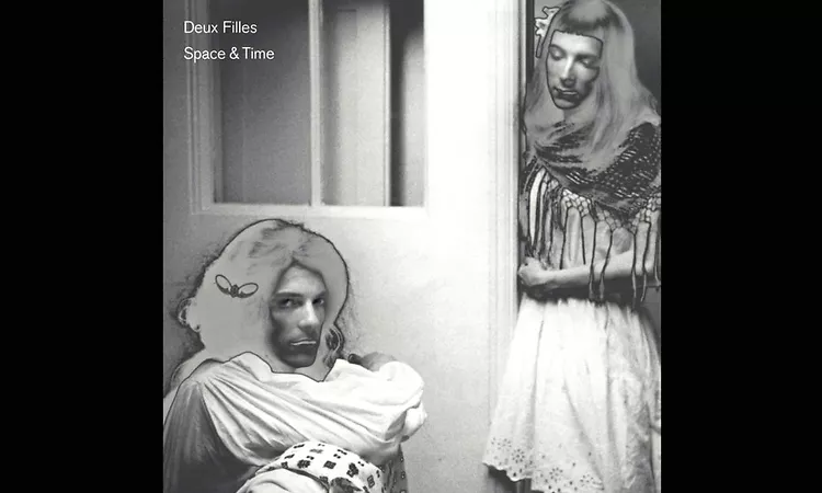 Deux Filles - Mata Laya Pata