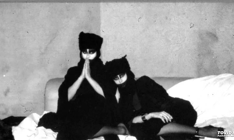saada bonaire - more women, 1984