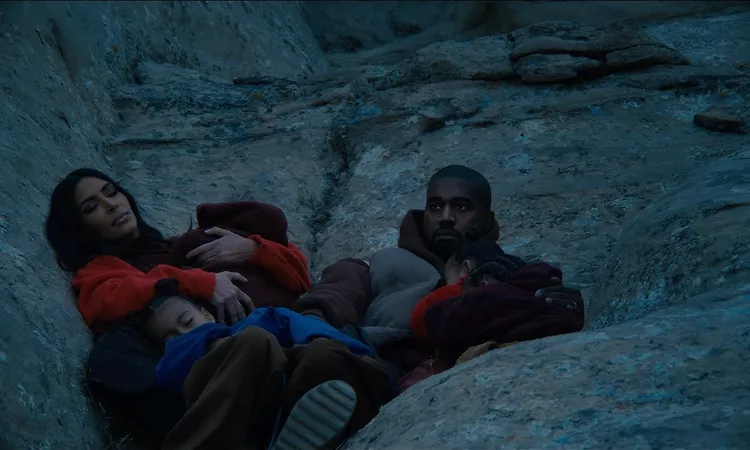 Kanye West - Closed On Sunday