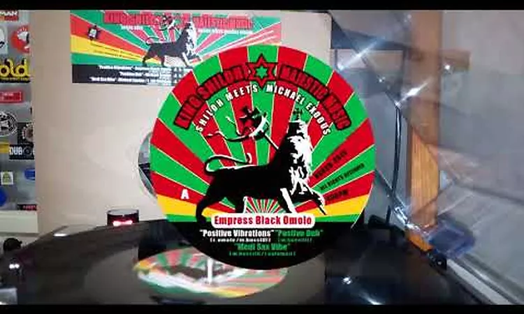 Black Omolo, Michael Exodus, I Jah Salomon ? Positive Vibration  + Version 1 & 2 ? Side A