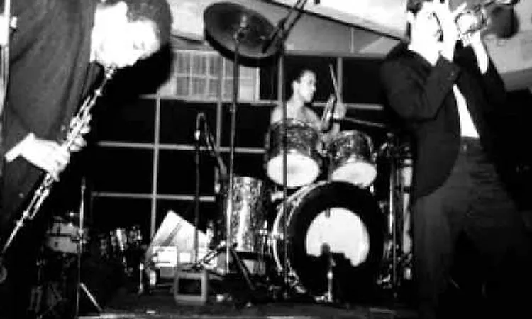 Gray - Cut it up High Priest